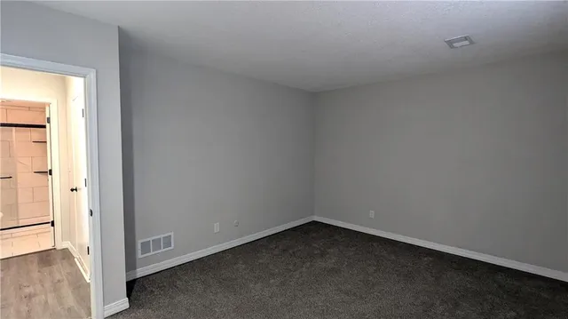 $175,000 | 13952 Falkirk Circle, Grandview, MO 64030