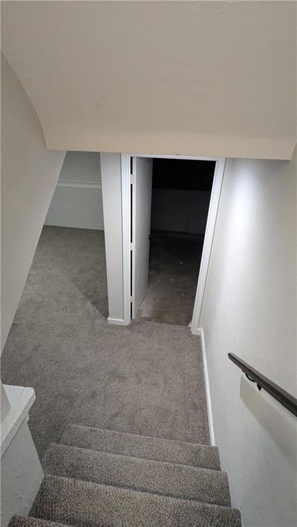 13952 Falkirk Circle Grandview, MO 64030 - Photo 35 of 40