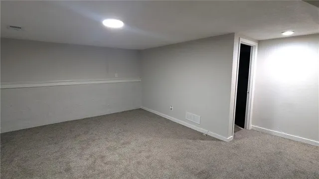 $175,000 | 13952 Falkirk Circle, Grandview, MO 64030