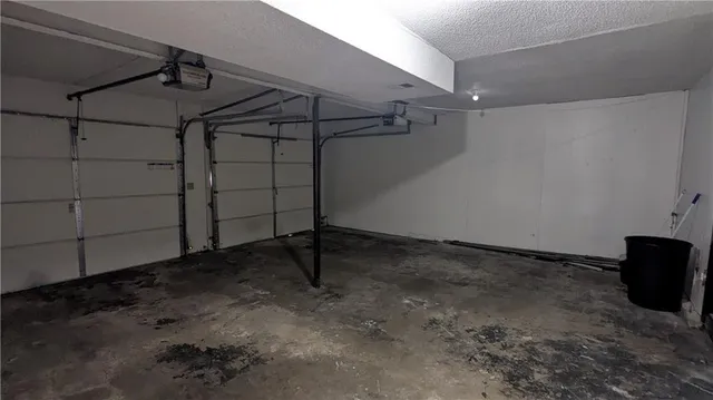 $175,000 | 13952 Falkirk Circle, Grandview, MO 64030