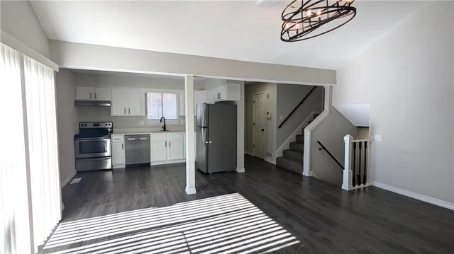 $175,000 | 13952 Falkirk Circle, Grandview, MO 64030