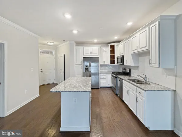 $410,000 | 23286 Southdown Manor Terrace, Unit 108, Ashburn, VA 20148