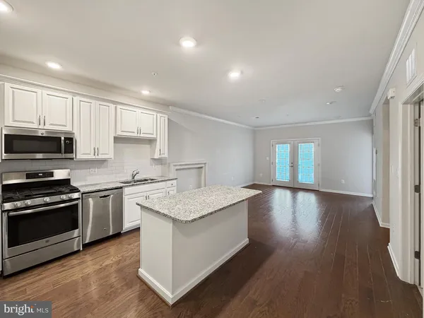 $410,000 | 23286 Southdown Manor Terrace, Unit 108, Ashburn, VA 20148