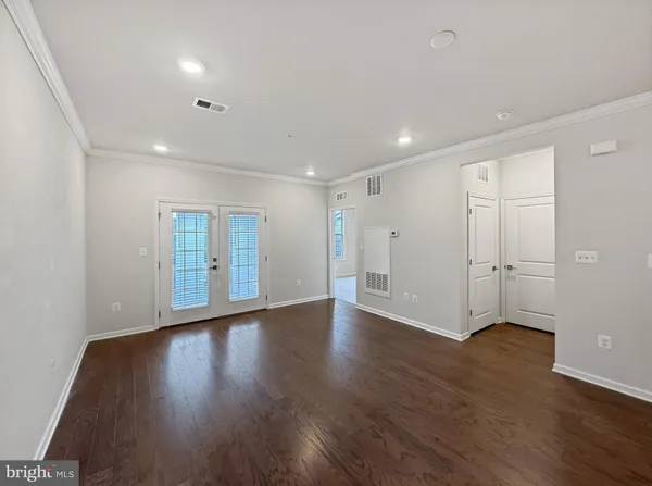 $410,000 | 23286 Southdown Manor Terrace, Unit 108, Ashburn, VA 20148