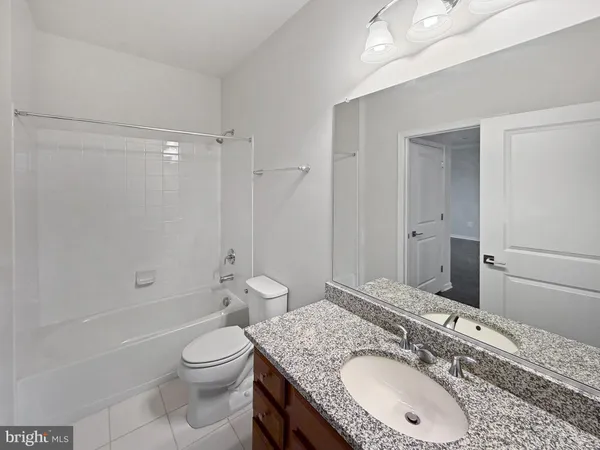 $410,000 | 23286 Southdown Manor Terrace, Unit 108, Ashburn, VA 20148