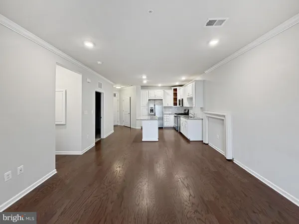 $410,000 | 23286 Southdown Manor Terrace, Unit 108, Ashburn, VA 20148