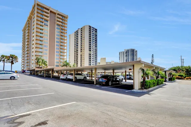 $6,000 | 5440 North Ocean Drive, Unit 601, Riviera Beach, FL 33404