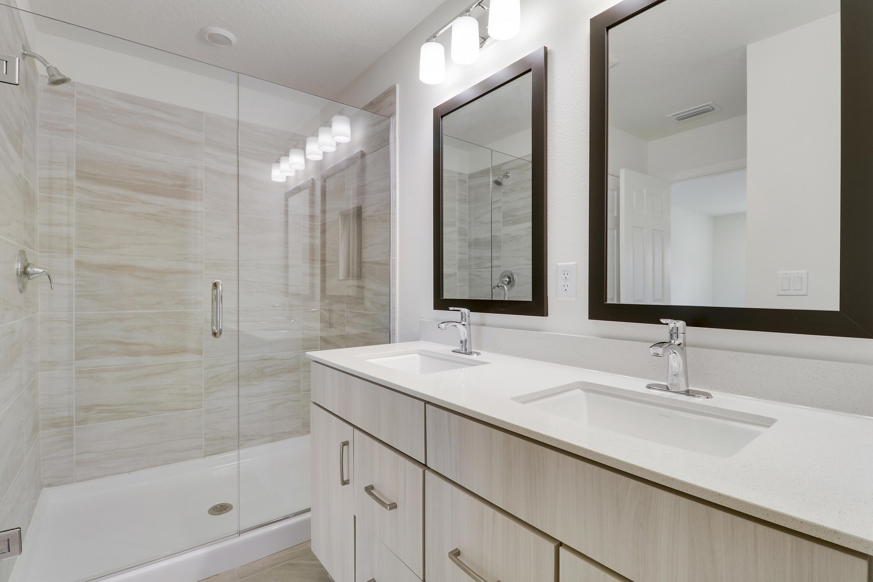 65 Signet Circle Flagler Beach, FL 32136 - Photo 12 of 21 Master Bath