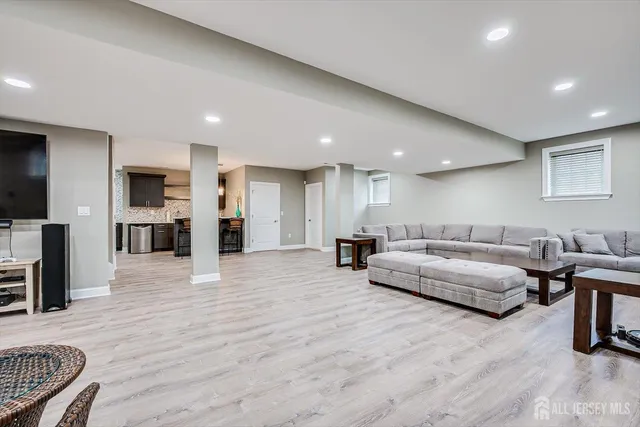 $1,900,000 | 2 Eagle Court, Monmouth Junction, NJ 08852