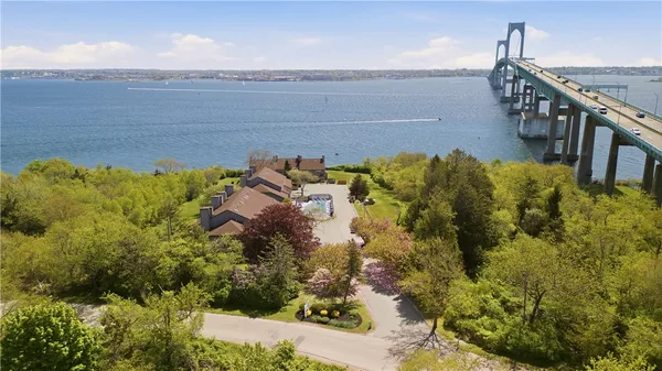 $980,000 | 150 Bay View Drive, Unit 18, Jamestown, RI 02835
