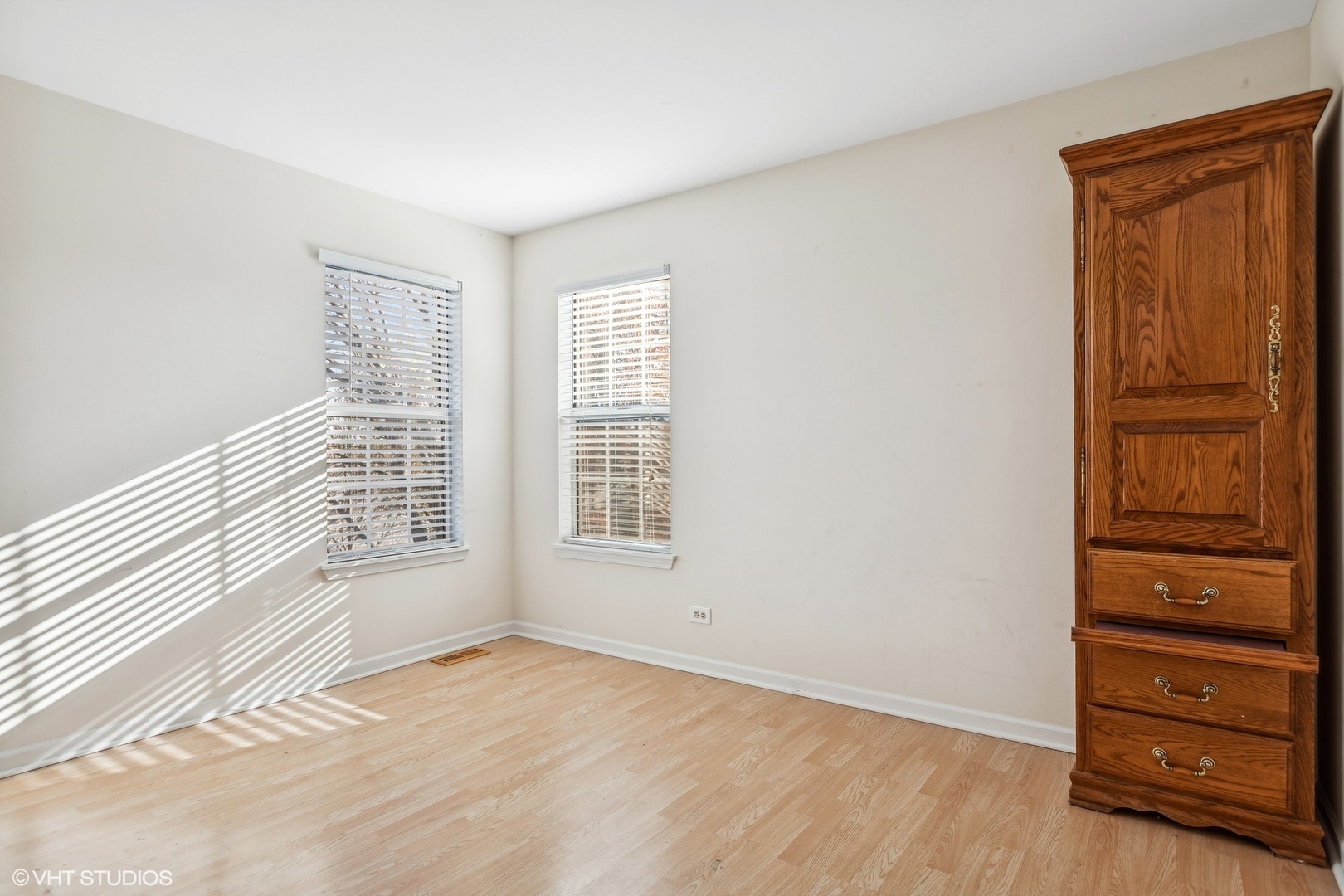 565 Surrey Ridge Drive Cary, IL 60013 - Photo 18 of 30