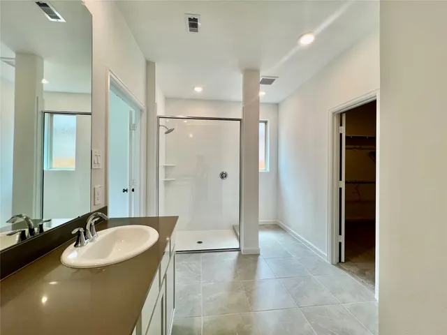 $2,595 | 17771 Misty Brk Lane, Conroe, TX 77302