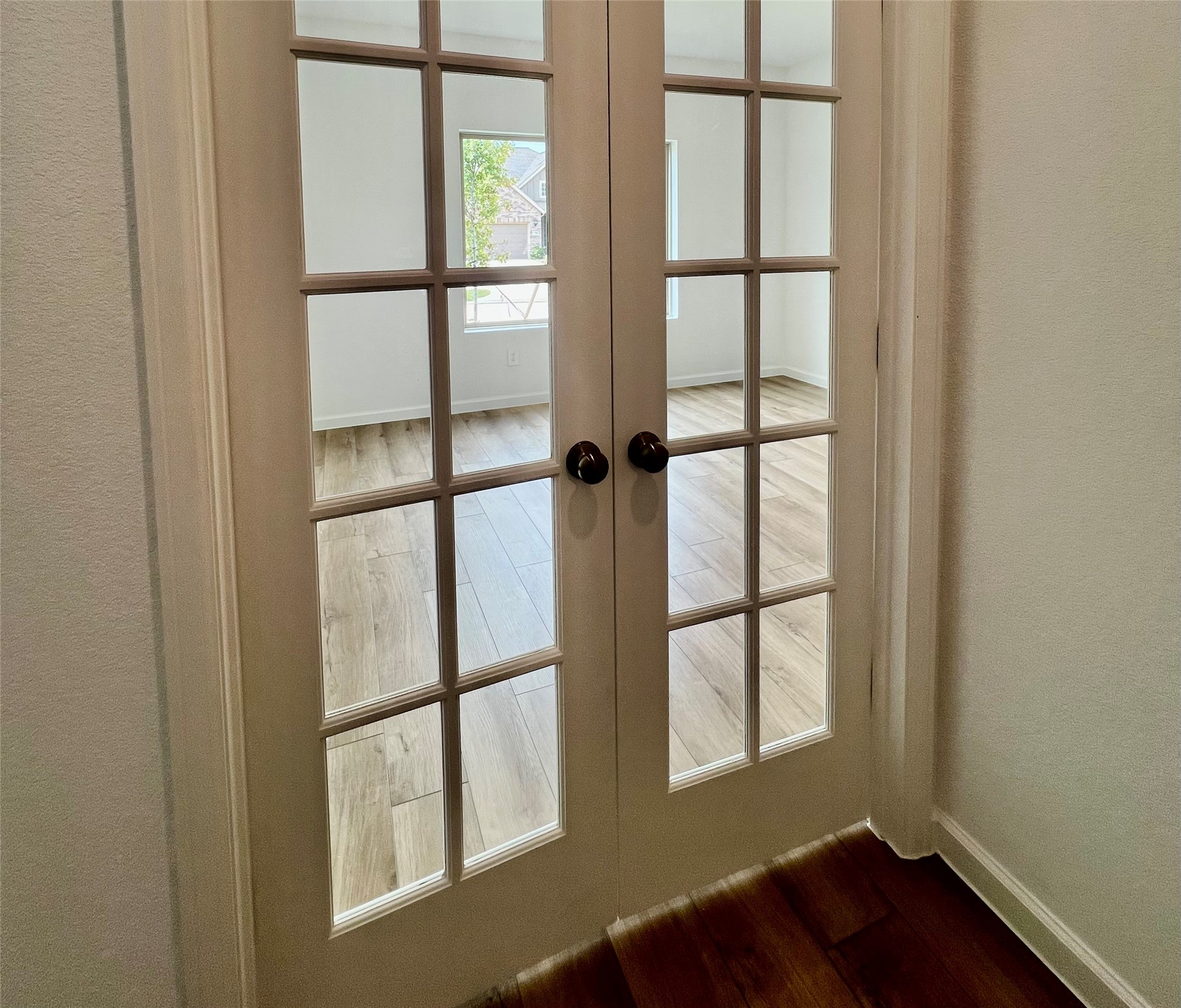 17771 Misty Brk Lane Conroe, TX 77302 - Photo 5 of 48 a view of an empty room with a window