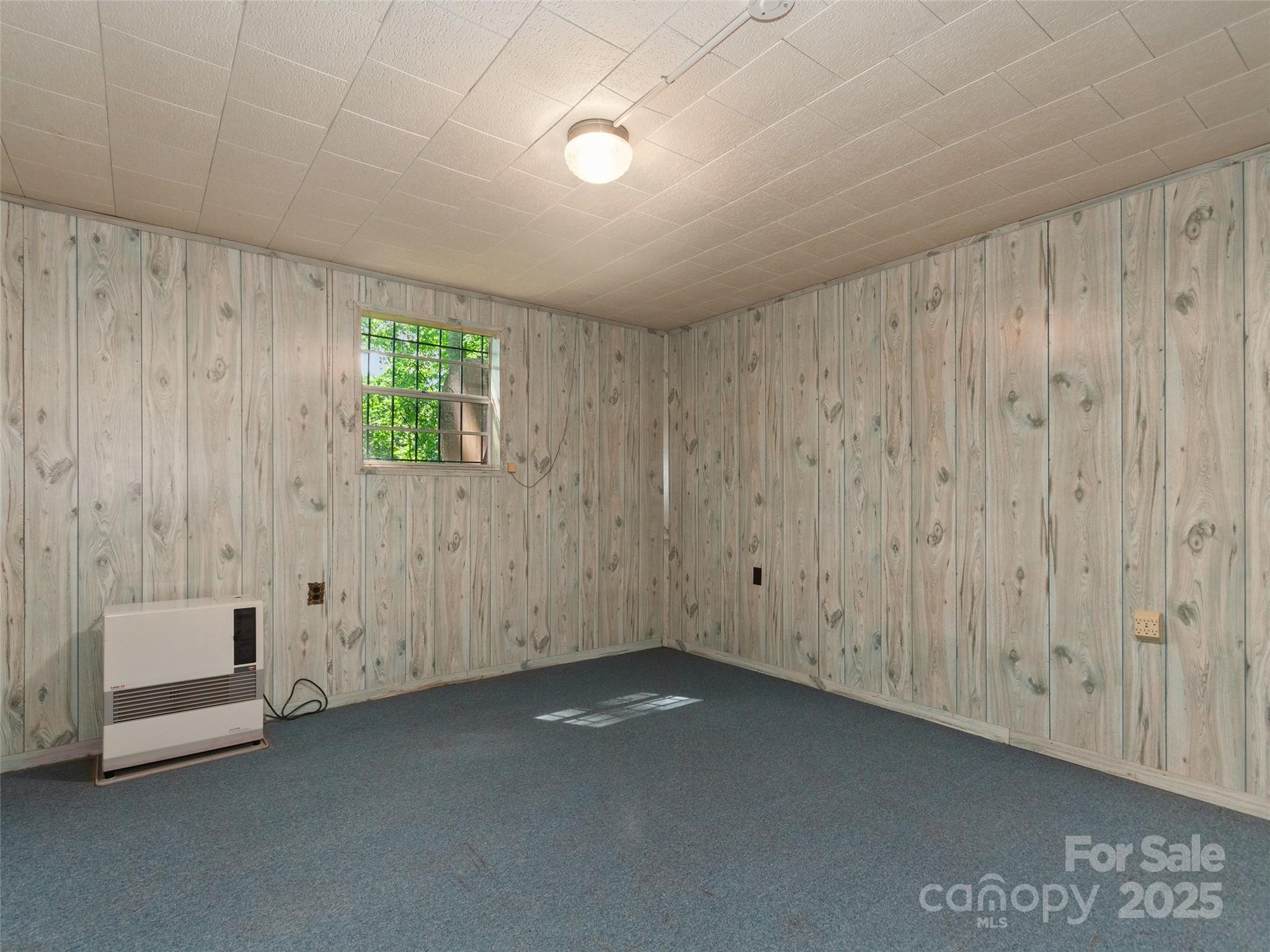 250 Turkey Pen Road Franklin, NC 28734 - Photo 22 of 30 a view of room with window