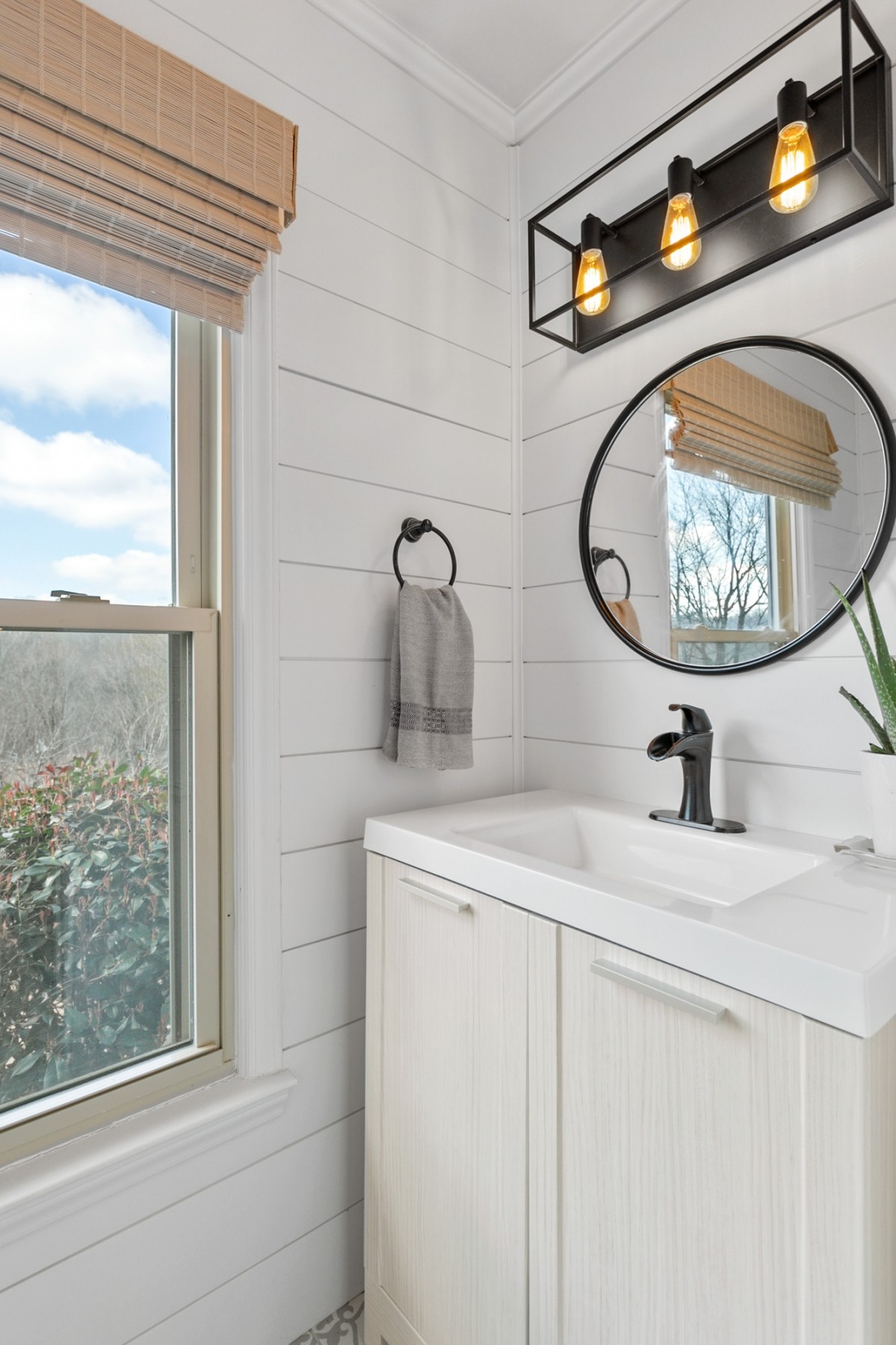 754 High Point Ridge Road Franklin, TN 37069 - Photo 21 of 53 a bathroom with a sink and a mirror