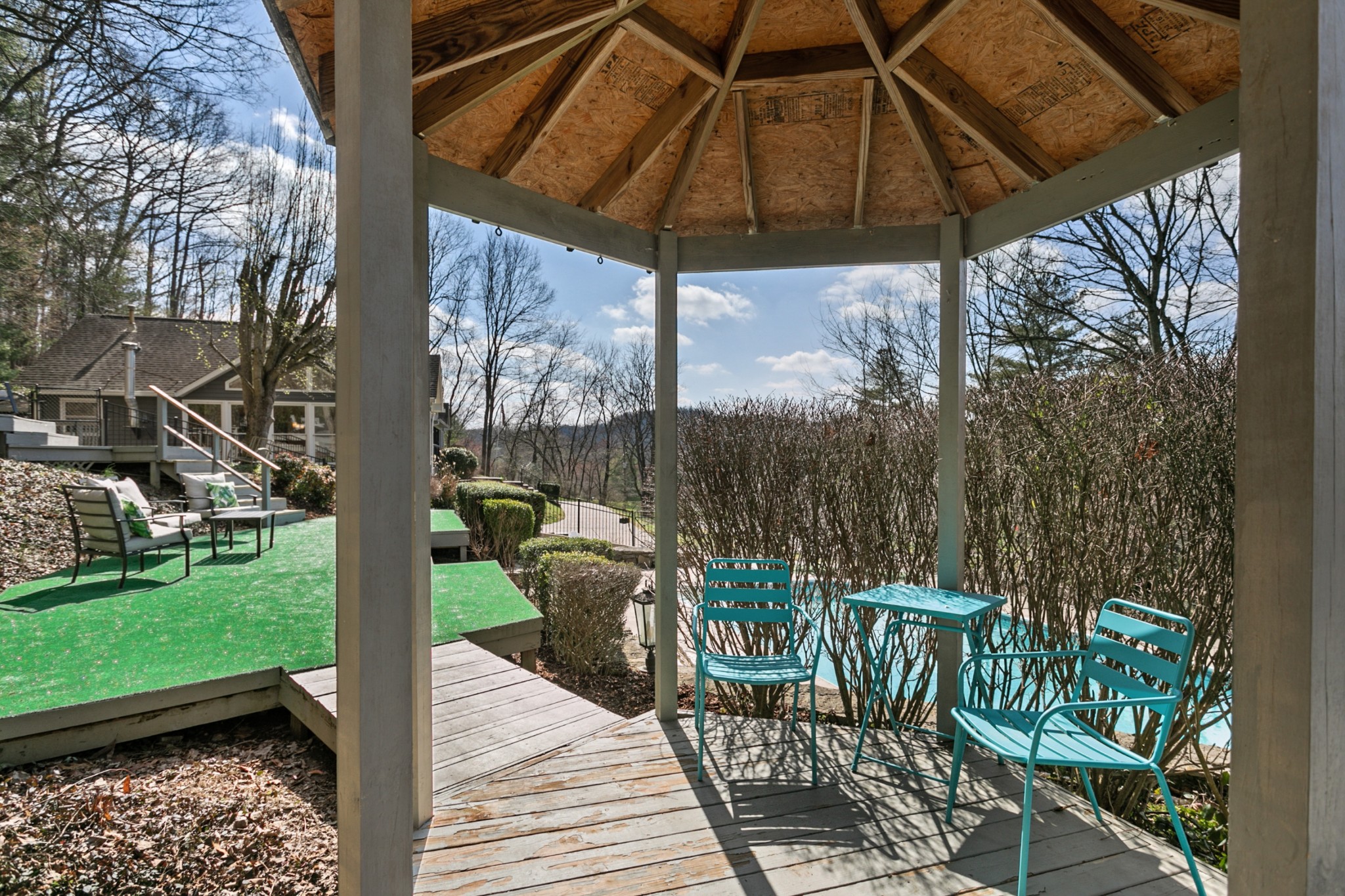 754 High Point Ridge Road Franklin, TN 37069 - Photo 37 of 53 a view of balcony with furniture and garden