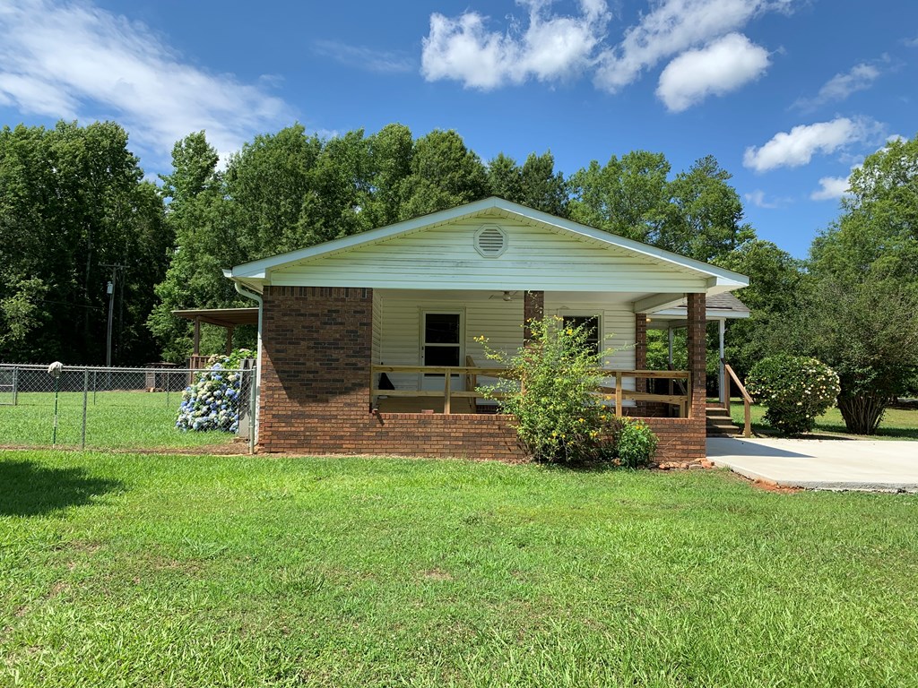 59 Morrison Road Honea Path, SC 29654 - Photo 2 of 10