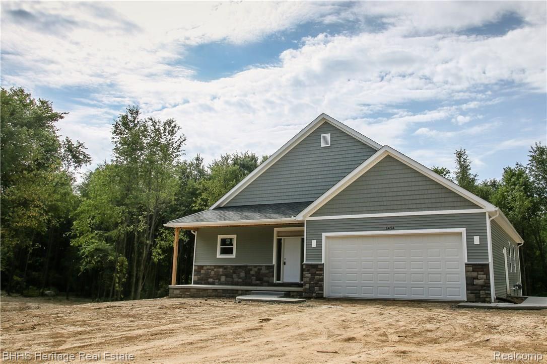 1454 Argentine Road Howell, MI 48843 - Photo 2 of 7 1454 Argentine (2).jpg