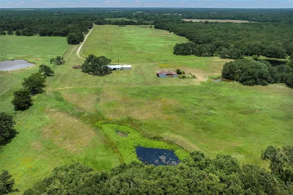 $975,000 | 9830 County Road 4028, Kemp, TX 75143