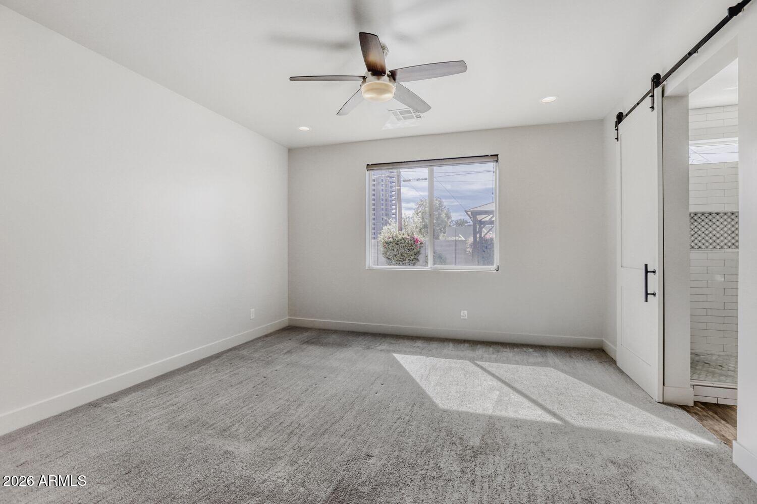 1005 East Weldon Avenue Phoenix, AZ 85014 - Photo 14 of 33 Primary Bedroom