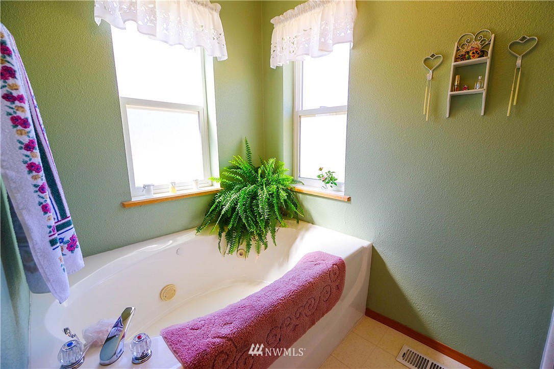 6080 Red Bridge Road Cle Elum, WA 98922 - Photo 14 of 23 Gallery Image 14