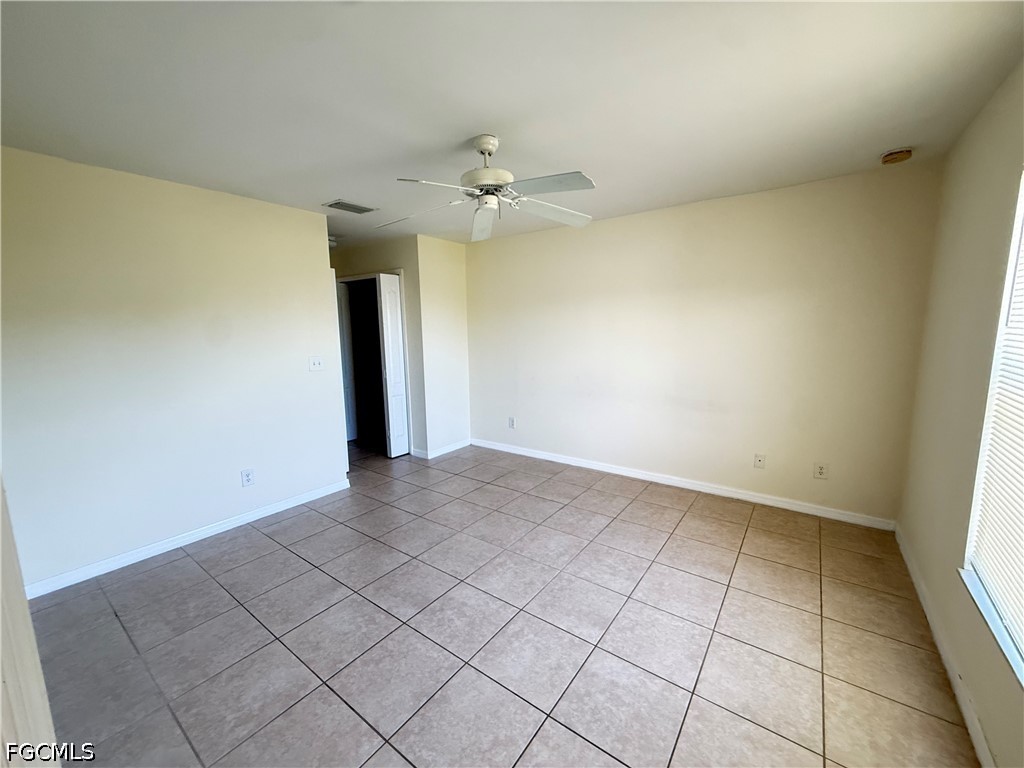 3705 9th Street Southwest Lehigh Acres, FL 33976 - Photo 5 of 12