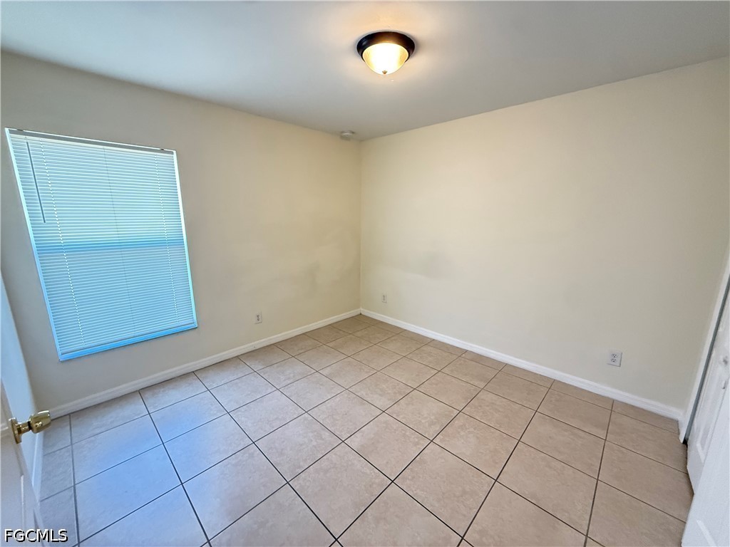3705 9th Street Southwest Lehigh Acres, FL 33976 - Photo 9 of 12
