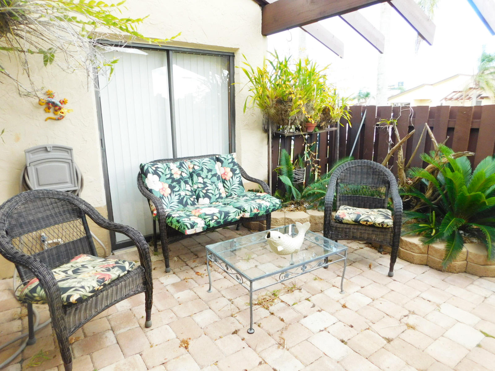 5131 Nesting Way, Unit B Delray Beach, FL 33484 - Photo 3 of 41 Sitting Area