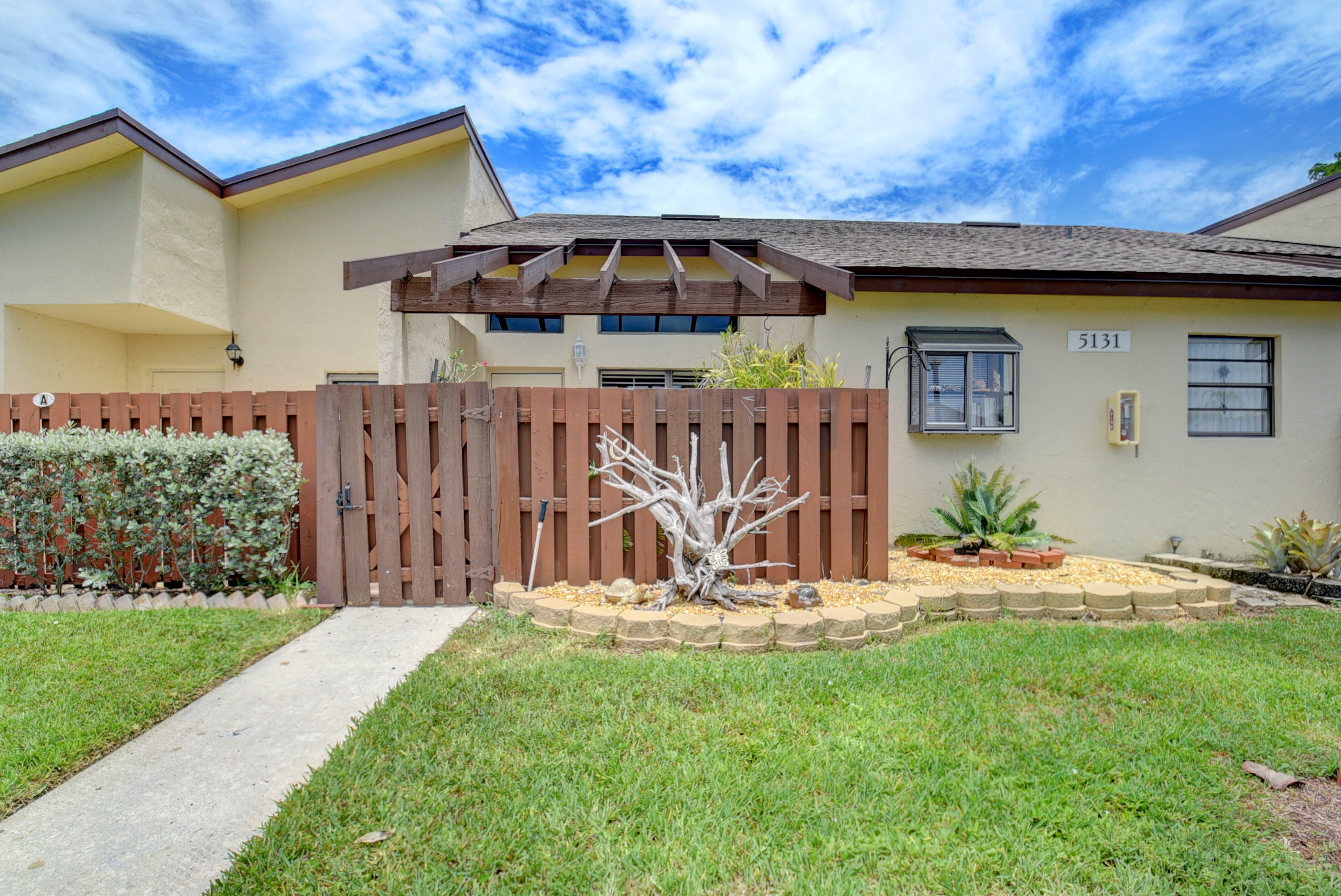 5131 Nesting Way, Unit B Delray Beach, FL 33484 - Photo 4 of 41 5131NestingWay2