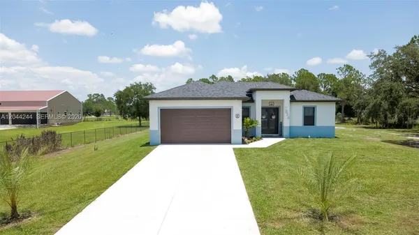 $459,999 | 7834 14th Place, LaBelle, FL 33935