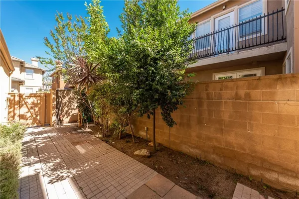 $5,500 | 12 Three Rivers, Irvine, CA 92602