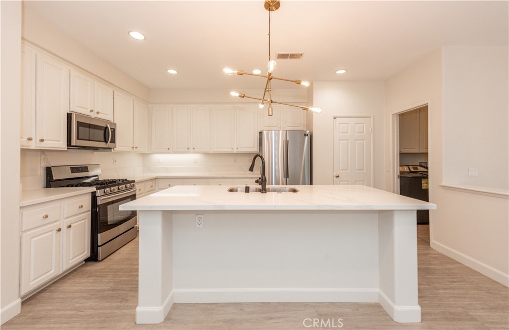 12 Three Rivers Irvine, CA 92602 - Photo 7 of 26