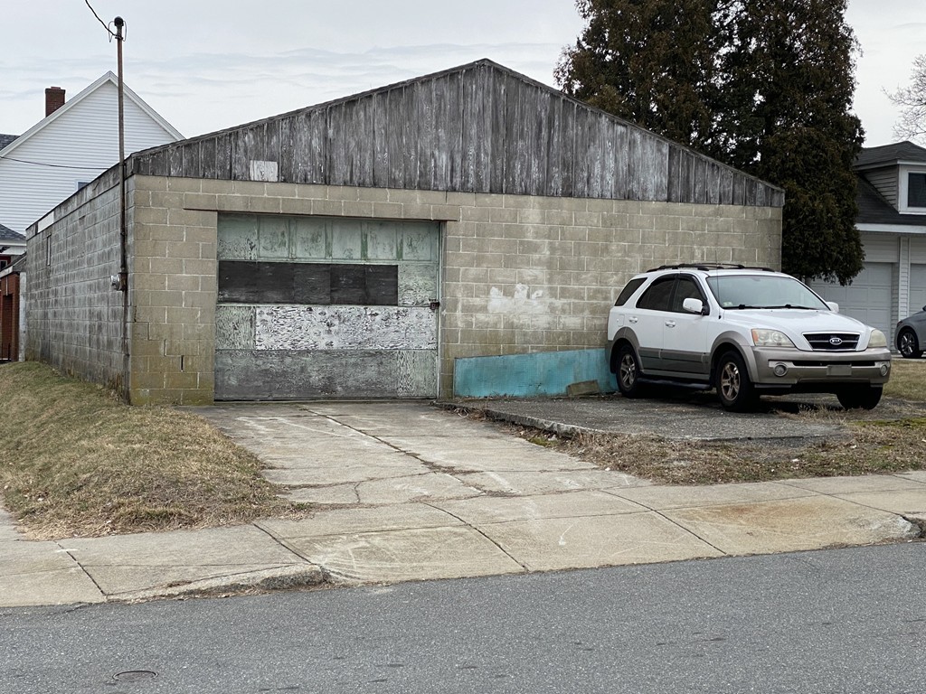 2 Alfred Street Fall River, MA 02721 - Photo 1 of 4 Gallery Image 1
