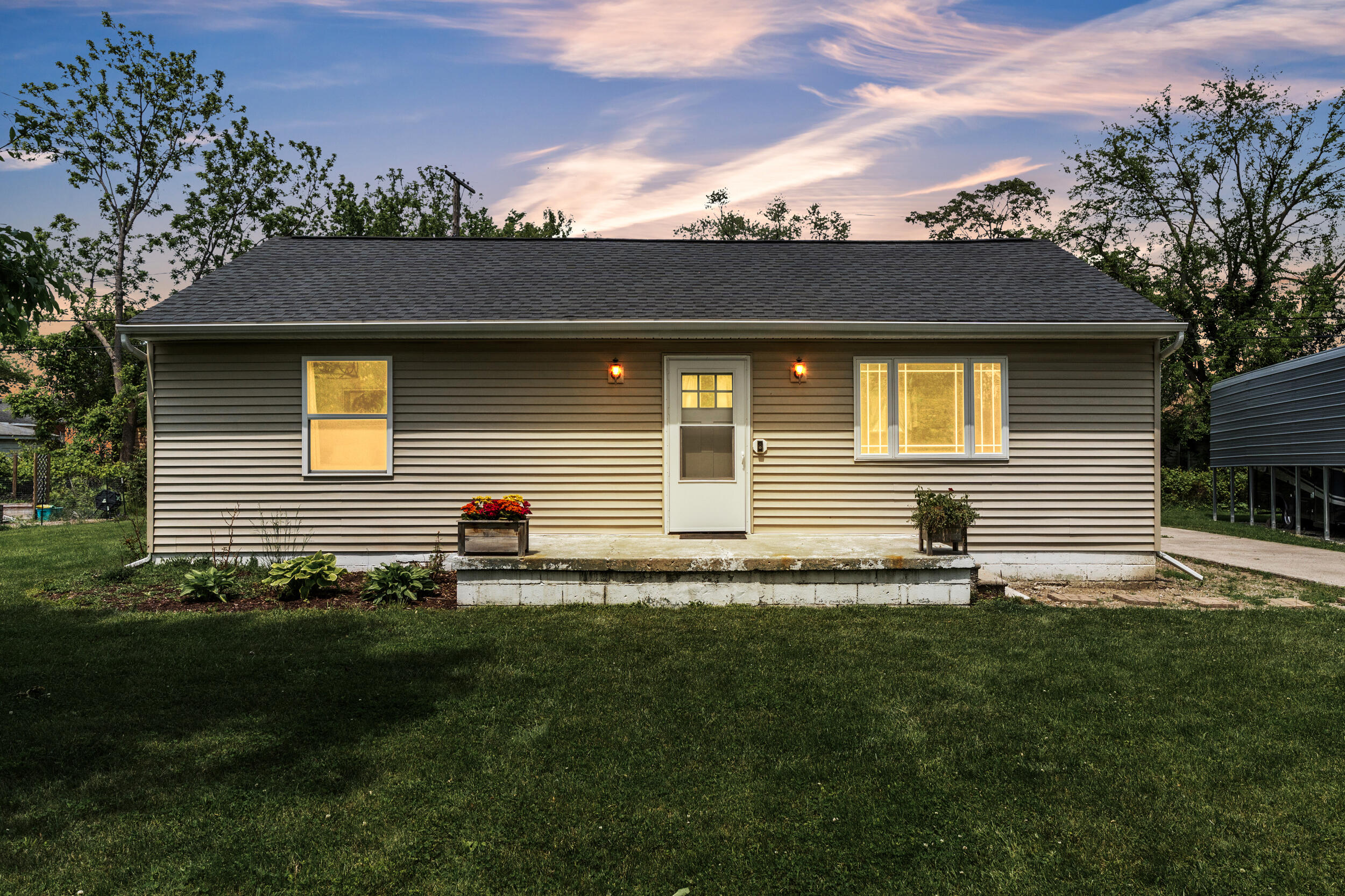 26870 Norfolk Street Inkster, MI 48141 - Photo 2 of 57 norflok-1
