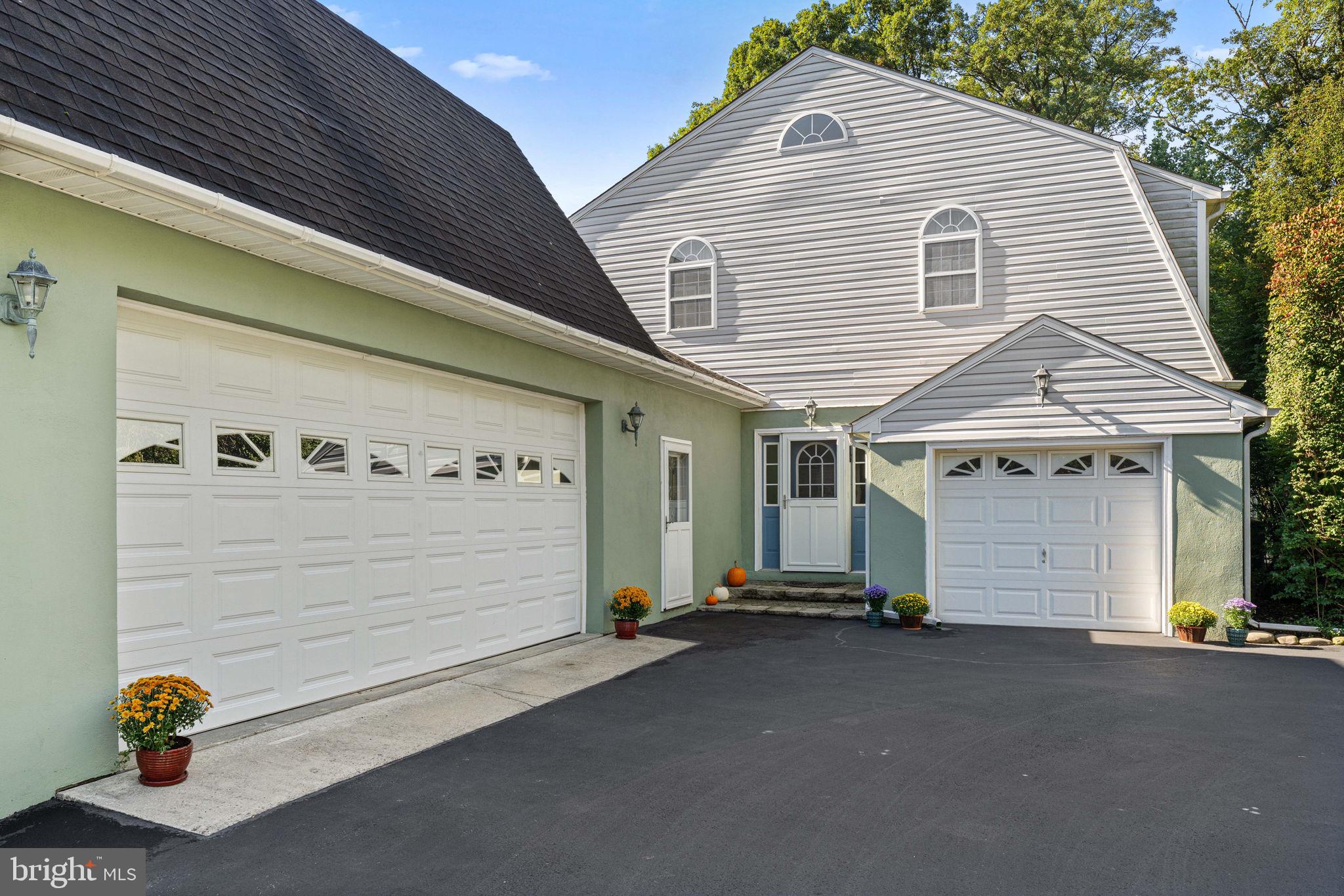 1485 Mundock Road Dresher, PA 19025 - Photo 2 of 58