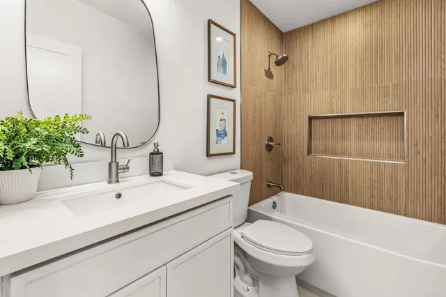 $999,000 | 4725 Conrad Avenue, San Diego, CA 92117