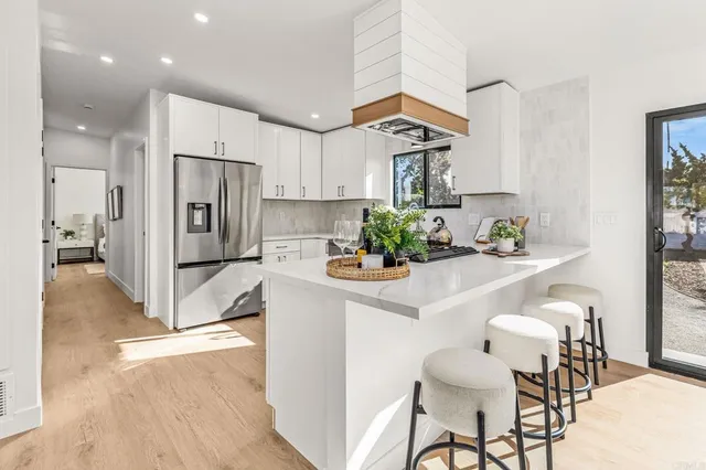 $999,000 | 4725 Conrad Avenue, San Diego, CA 92117