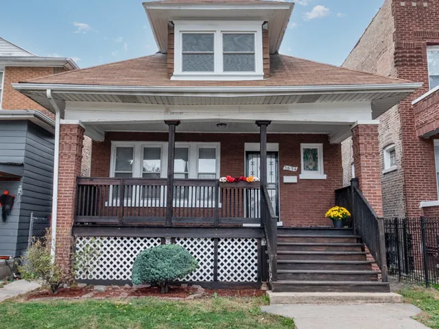 $2,800 | 7634 South May Street, Chicago, IL 60620