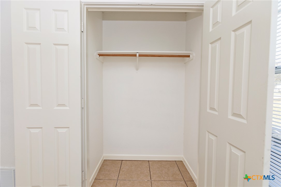 809 Steven Street Troy, TX 76579 - Photo 14 of 35