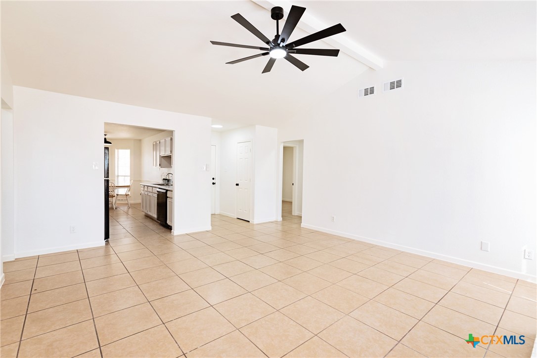 809 Steven Street Troy, TX 76579 - Photo 7 of 35