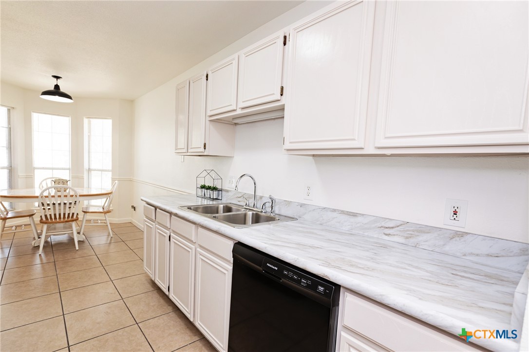 809 Steven Street Troy, TX 76579 - Photo 10 of 35