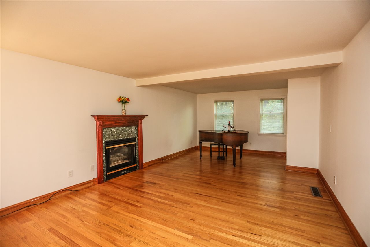 6 Millbrook Road Brookline, NH 03033 - Photo 10 of 37