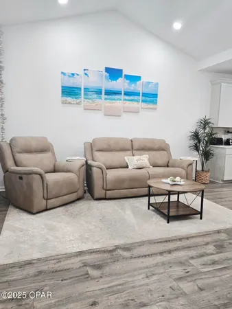 $2,750 | 8958 Parrot Place, Panama City Beach, FL 32413
