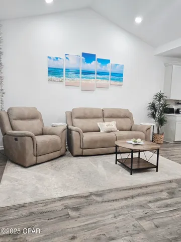 $2,750 | 8958 Parrot Place, Panama City Beach, FL 32413