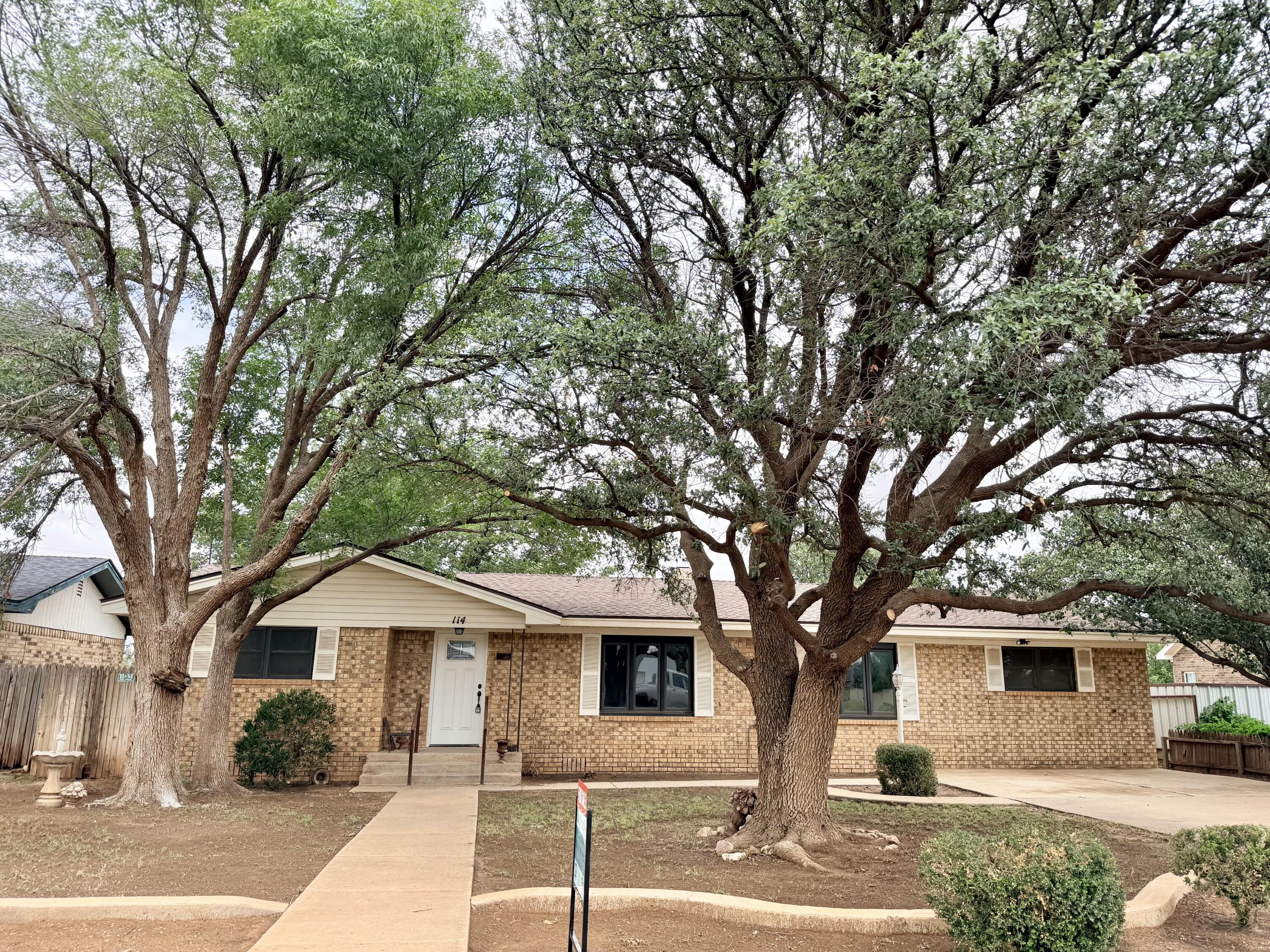 114 Northeast 26th Street Lamesa, TX 79331 - Photo 2 of 33 IMG_3979