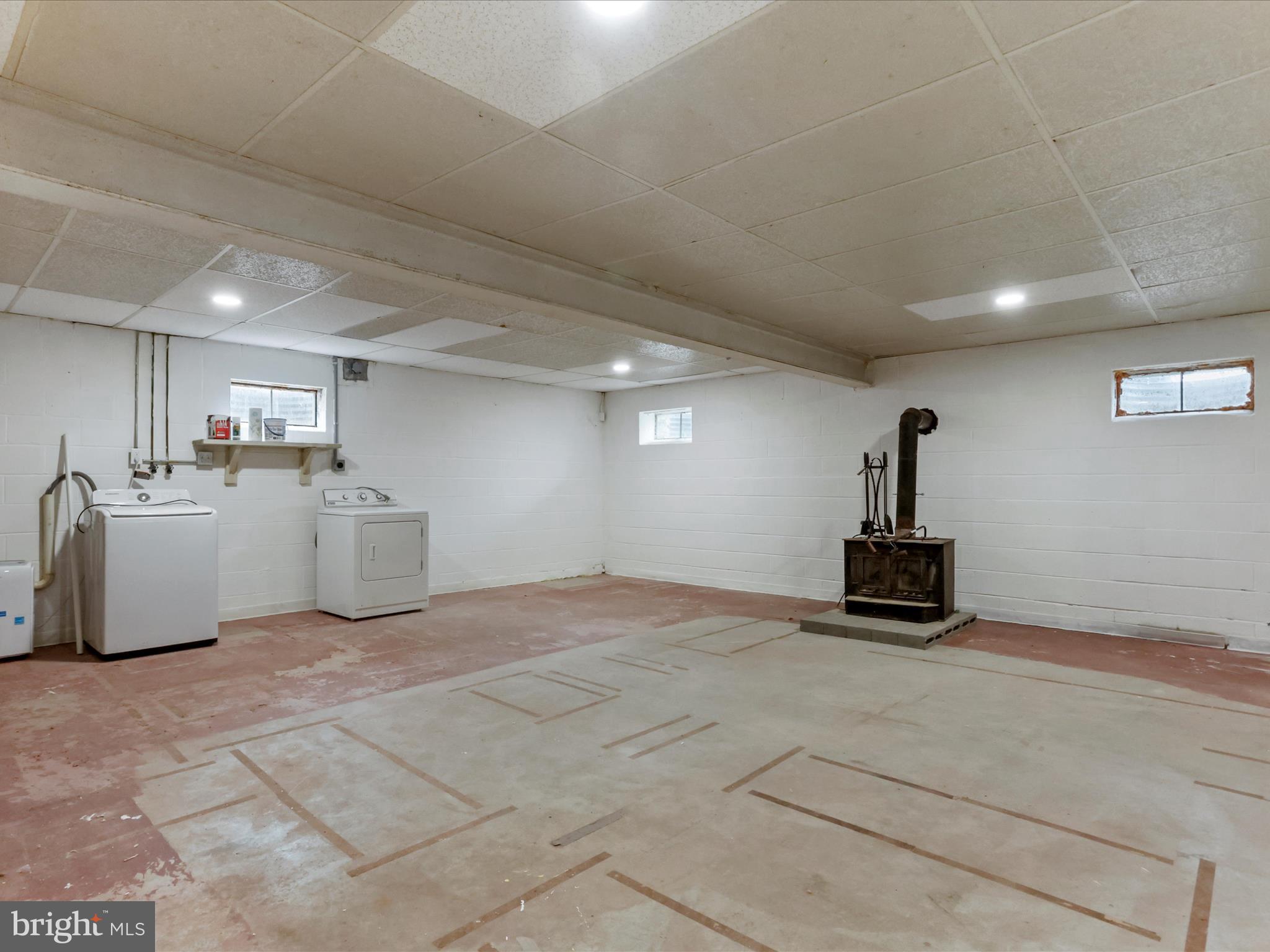 12343 Big Spring Road Clear Spring, MD 21722 - Photo 34 of 34 a view of a kitchen with a sink