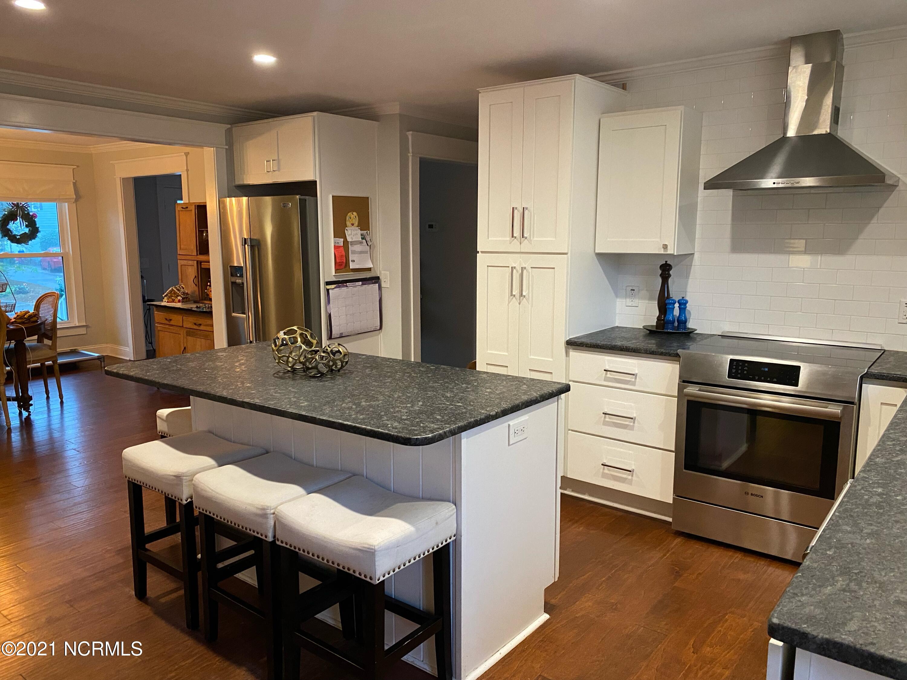 313 Buccaneer Road Wilmington, NC 28409 - Photo 3 of 17 D4895347-91FB-48EA-B5DF-BC3882E47EEA