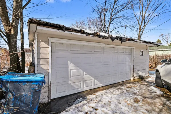$79,900 | 6609 Cranwood Drive, Flint, MI 48505