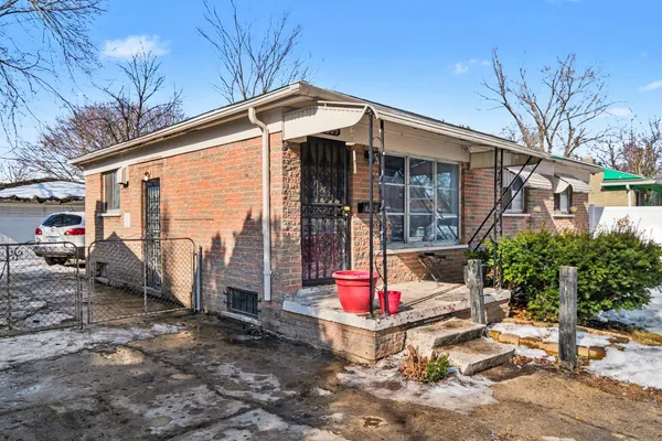 $79,900 | 6609 Cranwood Drive, Flint, MI 48505
