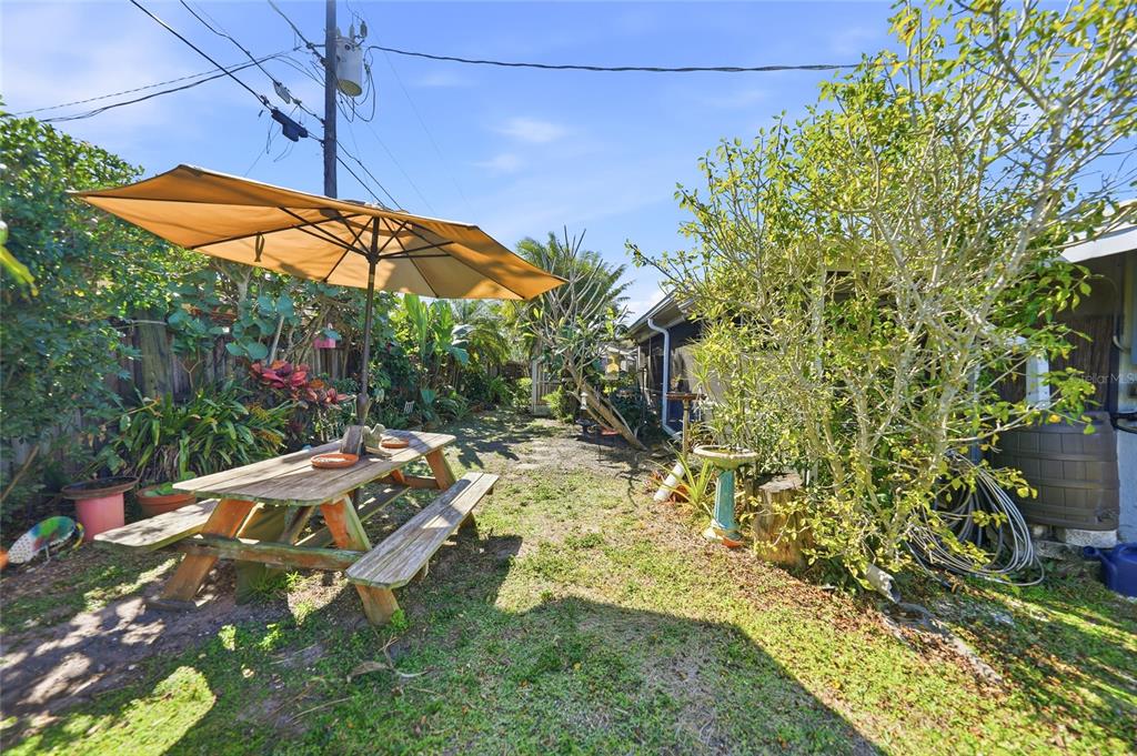 417 Crane Road Venice, FL 34293 - Photo 39 of 52 Gallery Image 39
